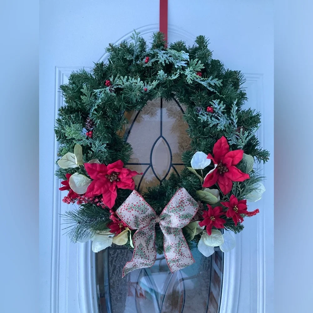 NEW Gorgeous Handmade Christmas Wreath, poinsettias, 22” wide